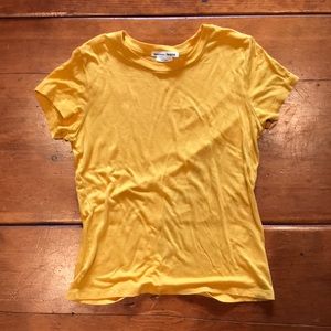 Never worn Ref Jeans basic yellow t